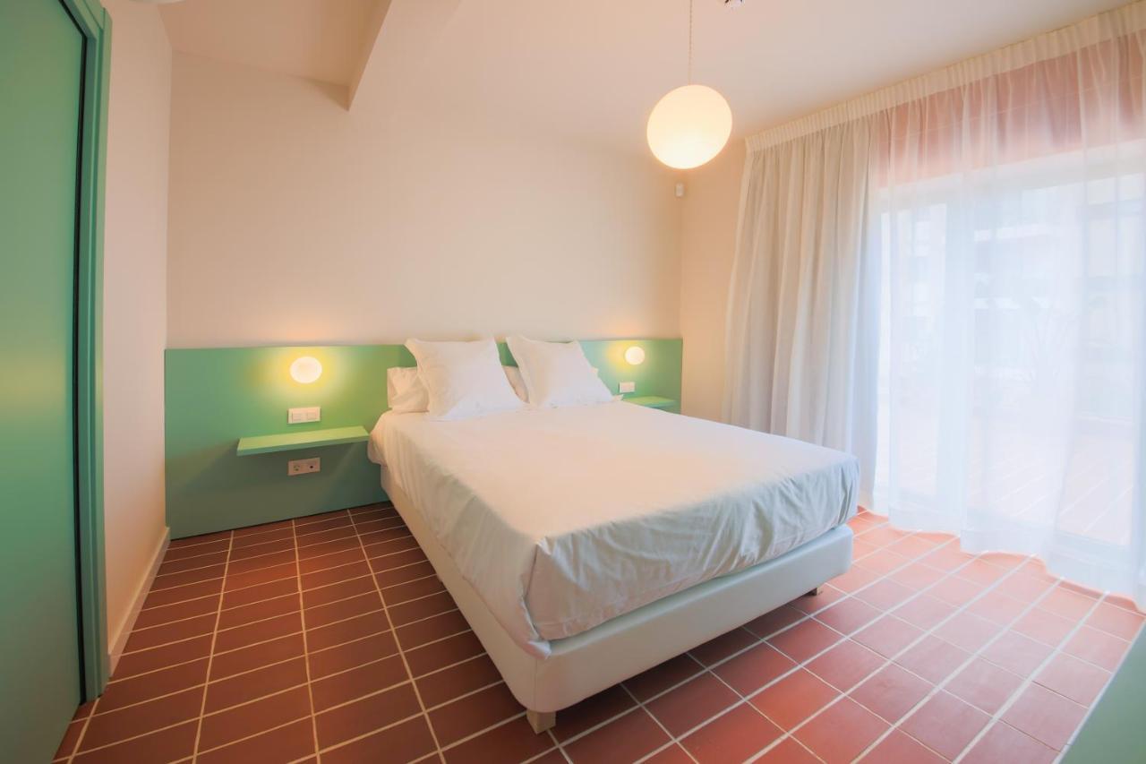 Terra Aurea Aparthotel Салоу Екстериор снимка