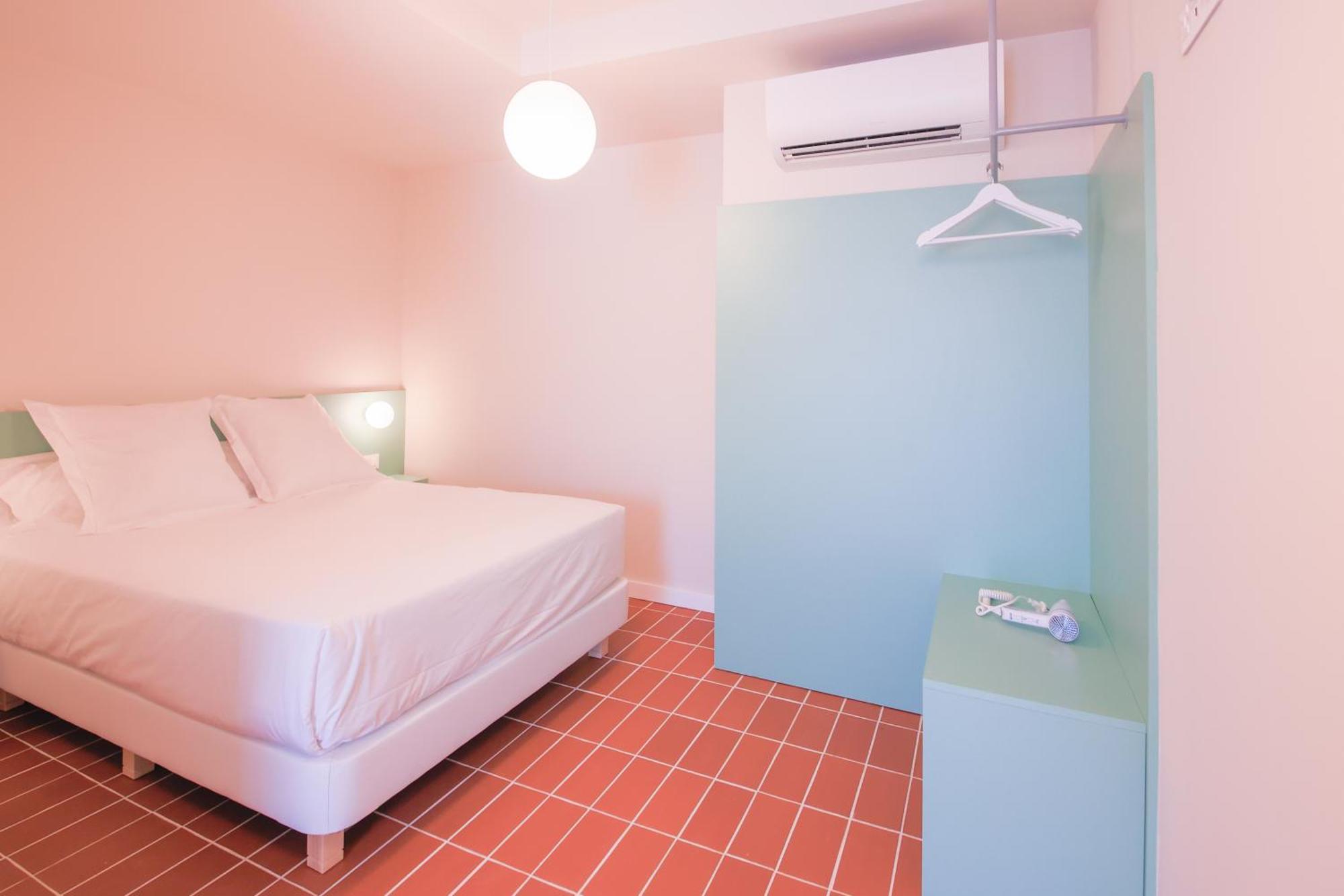 Terra Aurea Aparthotel Салоу Екстериор снимка